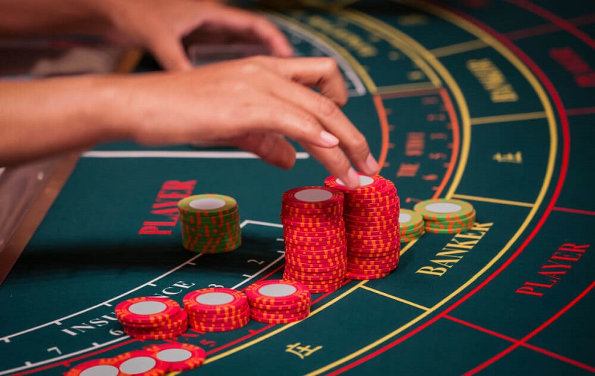 How to Play Baccarat and Win? (Best Baccarat Strategy)