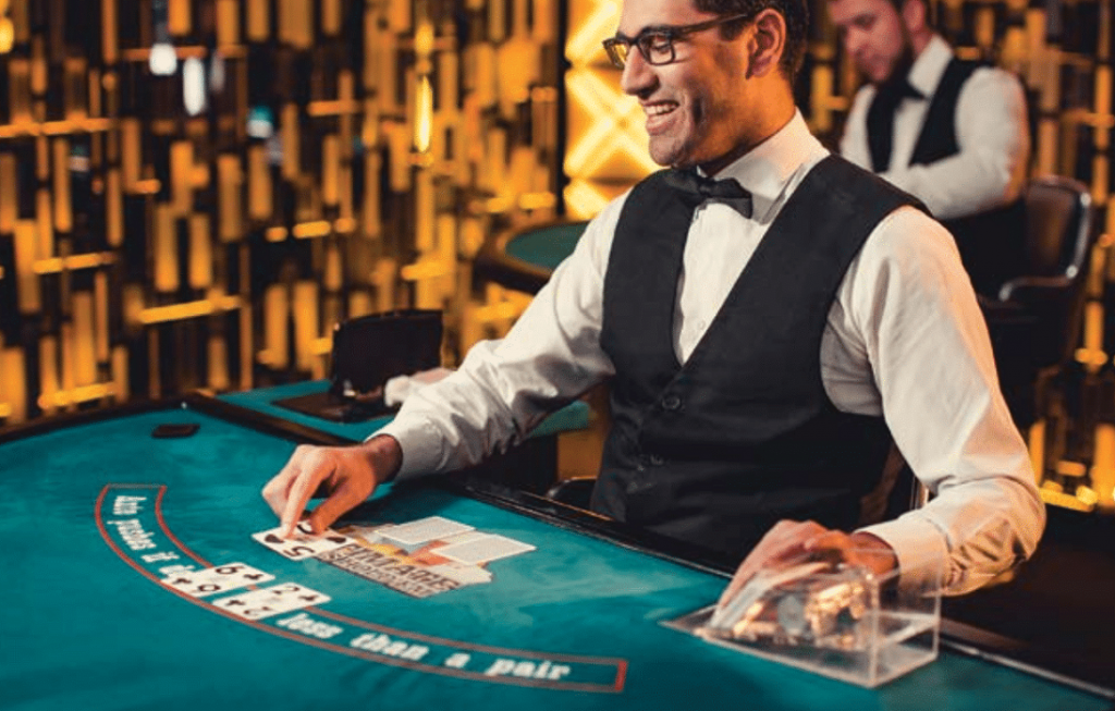 Evolution-Gaming-Live-Casino-Dealer