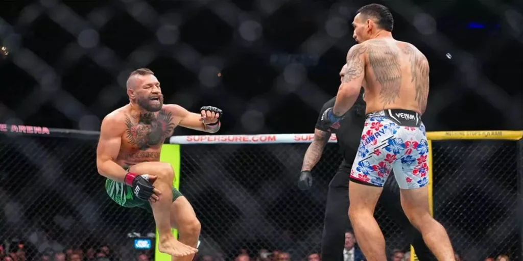 Conor McGregor und Max Holloway bei der UFC 329